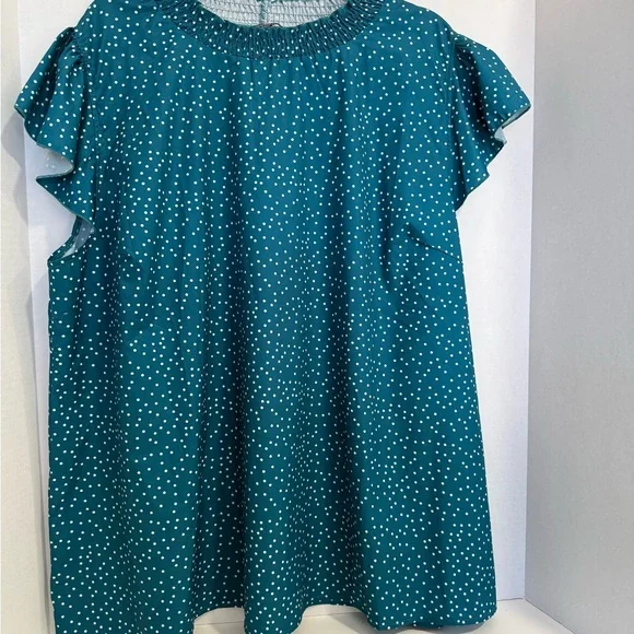 NWT!Teal polkadot mock neck cap sleeve top size 22-24 or3X - Picture 4 of 5
